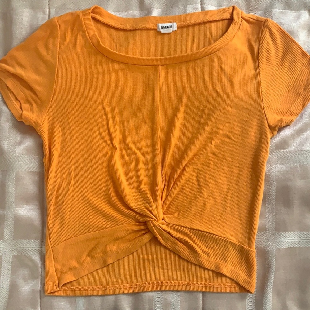 Garage Yellow Orange basic cropped tee